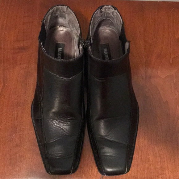 Black leather boots - Picture 2 of 4